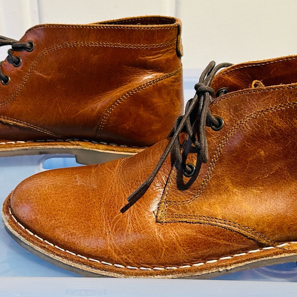 BARELY USED - Crown Vintage Casper Chukka Boot - Size 8